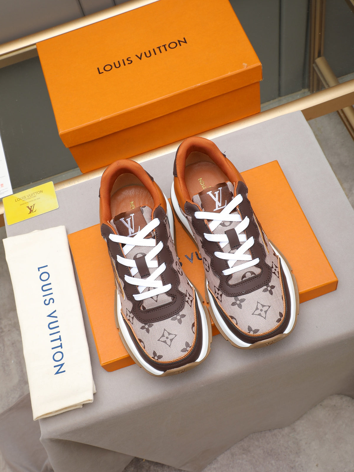 VV sneakers 1825122507