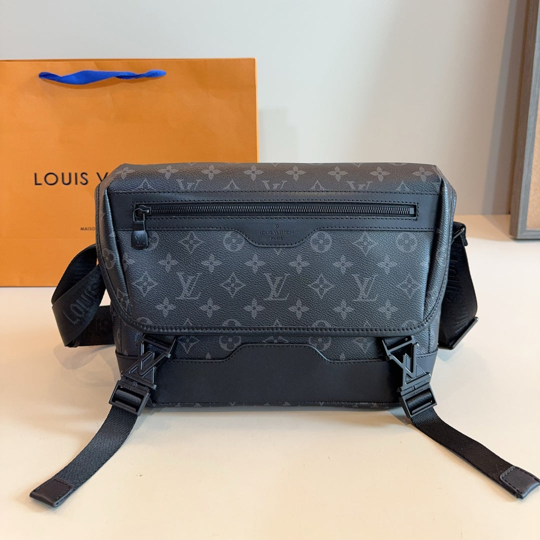 New Classic Vintage Postman Bag for Men 1024072901