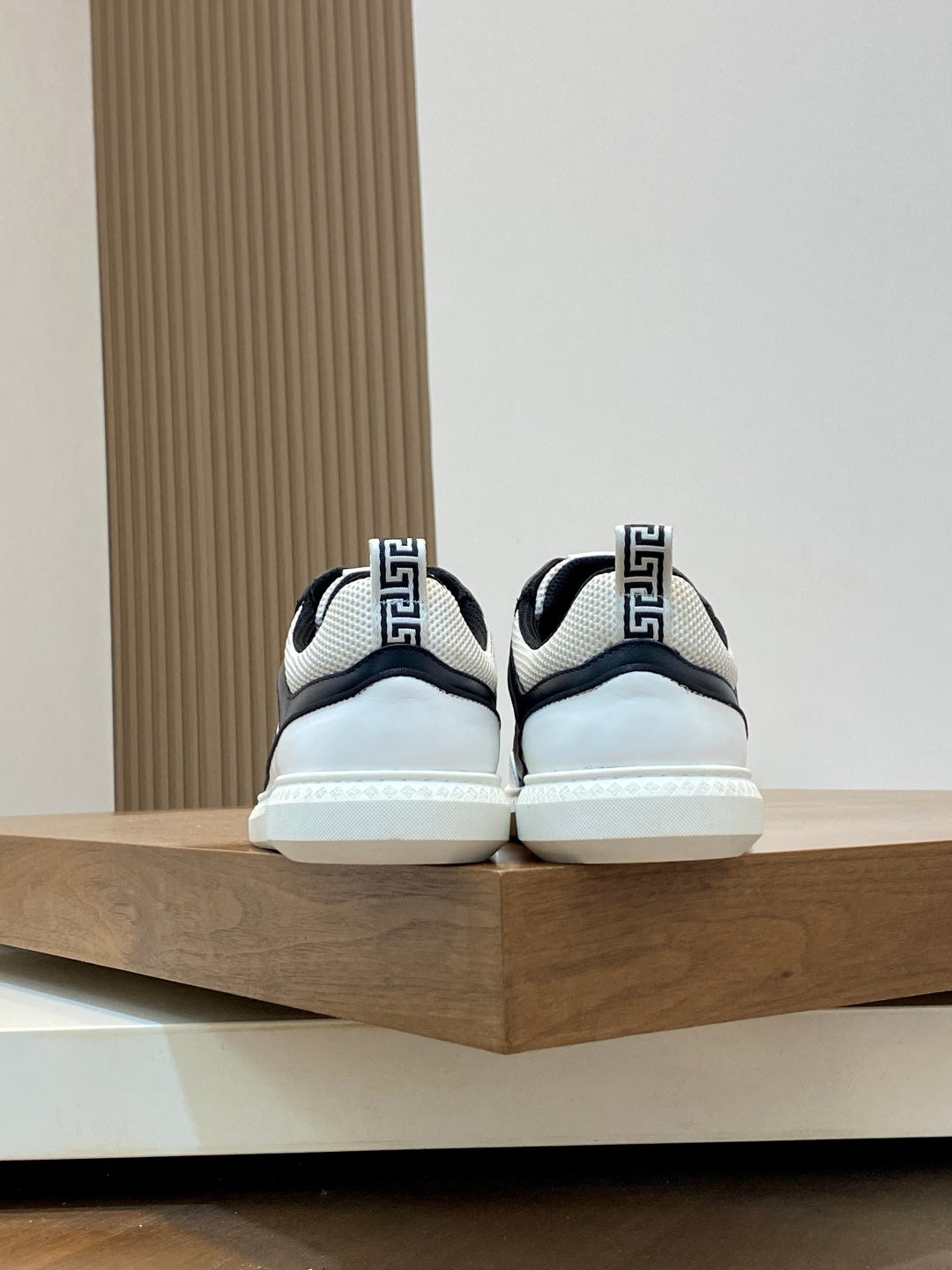 GIV sneakers 1826012801