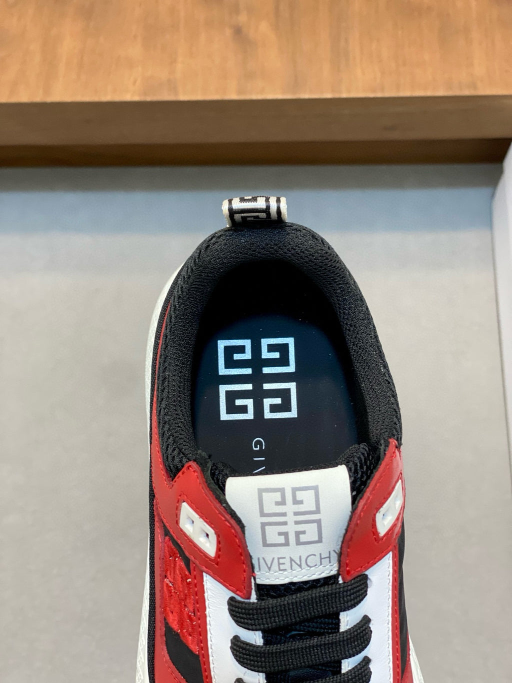 GIV sneakers 1826012801