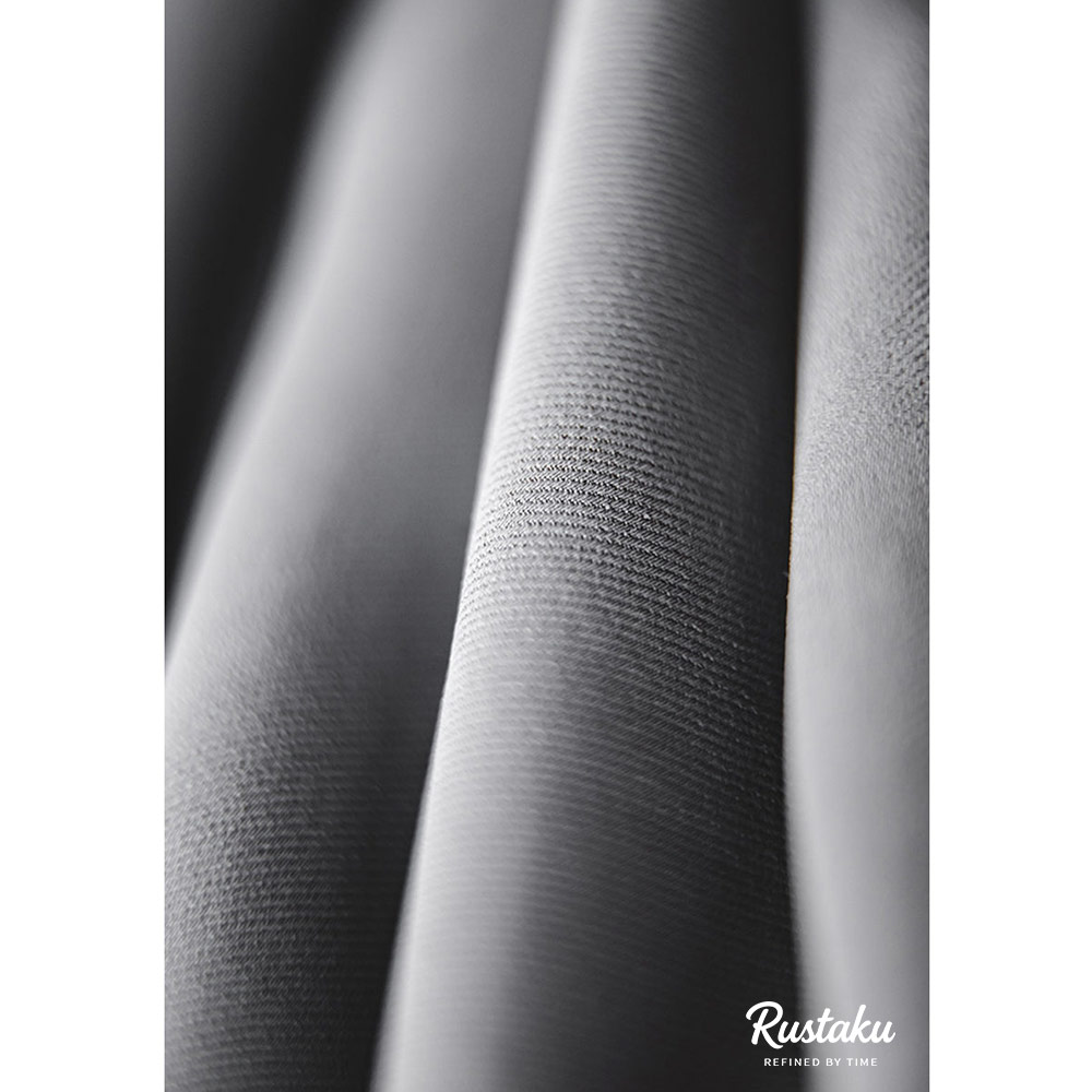 ミッドライズストレートカーキスラックス　シワになりにくい イージーケア