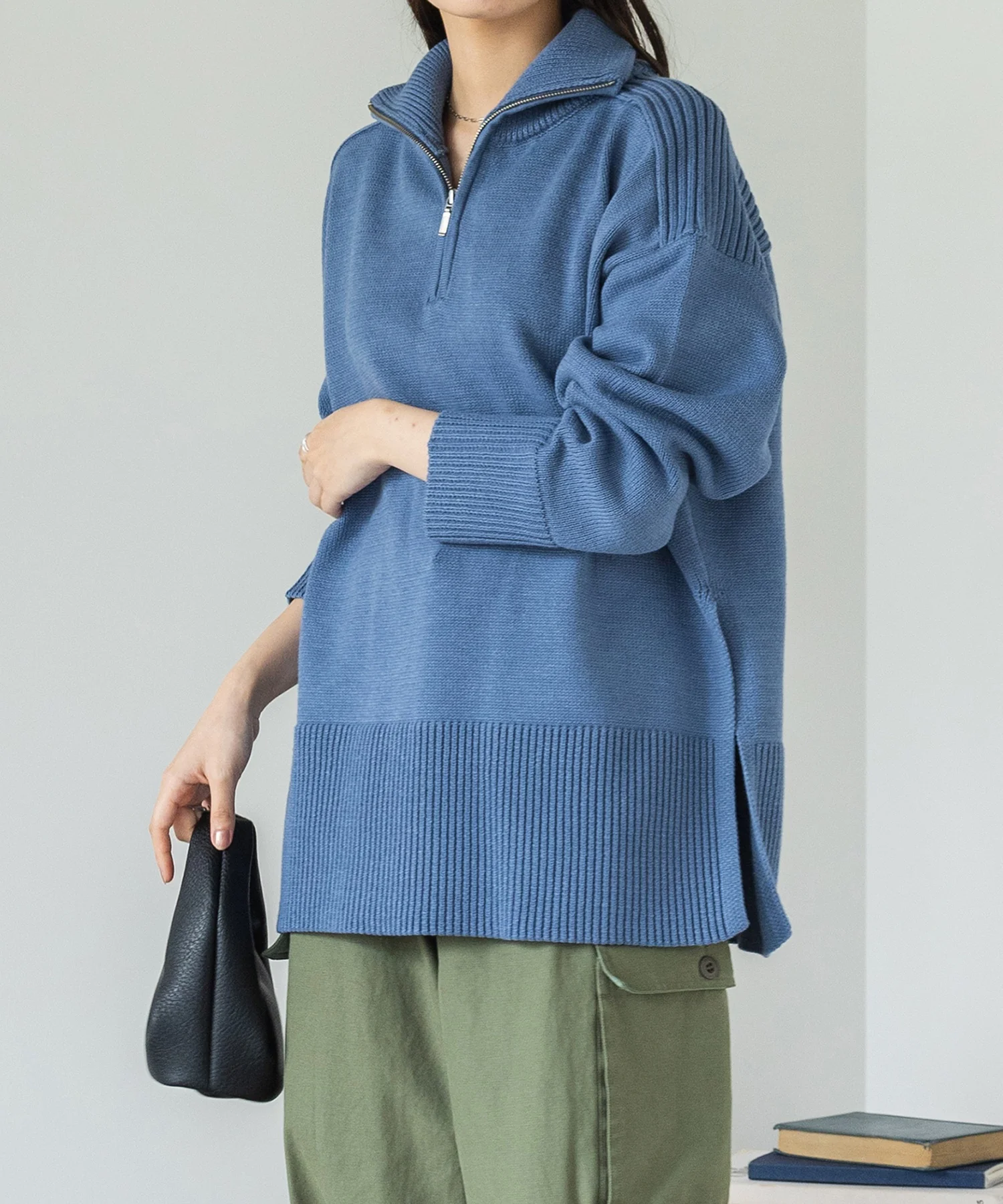 ハーフジップハイネックニット